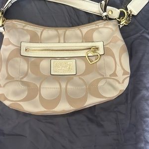 Shoulder coach bag-tan